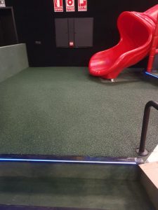 Caucho continuo en el interior